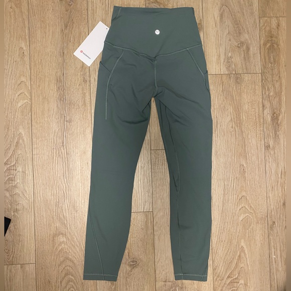 Lululemon Align HR 25" with Pockets. Size 4. NWT - Picture 2 of 6